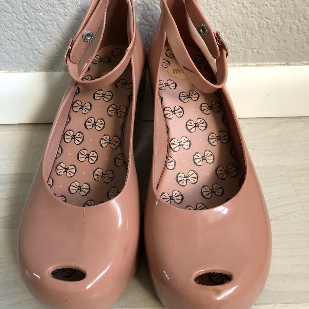Mel pink wedges